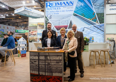 En natuurlijk op de foto met het hele team van Reimann Textiles