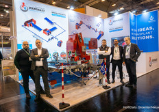 Bij team Urbinati draaien de Italiaanse vlaggen vrolijk rond