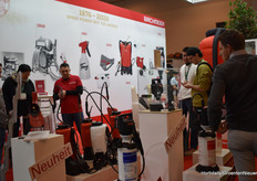 Druk op de stand van Birchmeier