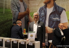 Directeur Stefan Kreft (Gramoflor) Heeft ons enthousiast verteld over het nieuwe certificaat Horti-Cert. Van harte gefeliciteerd!