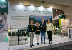 
The Arrigoni Group launched their new style on the tradeshow, under the slogan "Beyond protection, there is a system". In het photo Patrizia Giuliani, Luigi Pezzon, Giuseppe Netti, Milena Poledic