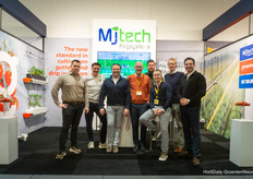 Ruud van Aperen, Jurnjan den Bremer, Robin Dirks, Peter van den Bemd, Michiel Wisse, Jules van Esch. En helemaal op rechts Don van Kester, nieuw bij de club