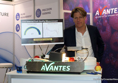 Klaas Otten (Avantes), specialist in spectroscopie.