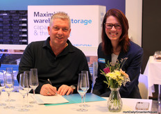 Piet Looije en Charlotte Langerak-Visser tekenden een contract