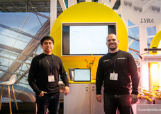 Erikson Murrugarra en Gerard Pruijsen van Tech Seals, het bedrijf dat met Gavita gewerkt heeft aan het Agrolux Operating System: https://www.groentennieuws.nl/article/9807789/gavita-international-lanceert-agrolux-operating-system/