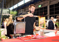 GreenV had de prominente stand pal na binnenkomst, waar je direct een verse stroopwafel kon scoren.