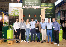 Team Ledgnd aan het begin van de beurs. Aan het eind van de beurs bleek Ledgnd de standhouder die de meeste bezoekers had getrokken op hun stand.