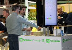 Hans van Eijk (Grodan) in gesprek met Javier Lomas (Sigrow)