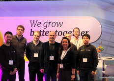 Het hele team van Agrolux is klaar voor de beurs. Ze informeren de bezoekers graag over de nieuwste belichtingsinnovaties.