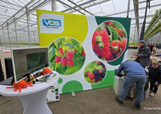 De meeste toeleveranciers aan het ombouwproject hadden zich aan het eind van de rondleiding verzameld.