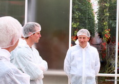 Sander Hogewoning (Plant Lighting) is betrokken bij het onderzoek naar lichtbenuttingsefficiëntie. "'We willen het onderste uit de kan, dezelfde lichtbenuttingsefficiëntie als bij HPS."