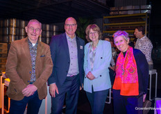 Sjaak Bakker, Jacqueline van Oosten en Silke Hemming, Wageningen UR, met Rob de Wit, Bom Group