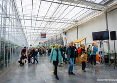 Van de voedselbank tot het plaatselijke kasteel, in de lange corridor kreeg iedereen een plek.