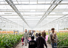 En de bezoekers genoten van alle kleuren om hen heen