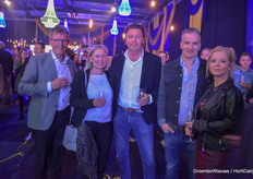 Jan Voshol (Voshol warmte en elektrotechniek), Carmen & Arnold de Kievit, Dick van Oorschot (Oreon) en zijn aanstaande!