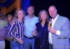 Mieke & Ad Coolbergen en Charlotte & Robert Jan de Goey (Megaphoton)