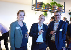 Hester Hordijk (Florpartners), Cees van Uitbeijerse (BDO Accountants & Adviseurs) en Kees van Geest (Plantenkwekerij K. van Geest)
