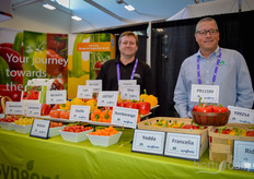 Cameron Lyons (Syngenta) en Andrew Dick (Plant Products) in een gezonde stand.