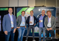 Jeroen de Wit (Van der Ende Groep), Lex van der Ende (Van der Ende Groep), Dave Debets (Debets Schalke), Arjan van der Meer (Debets Schalke) en Marcel Schulte (Holland Gaas)