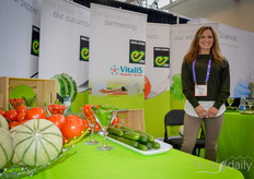 Stephanie Driedger in de stand van Enza Zaden en Vitalis