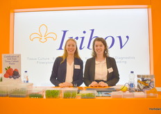 Lisa de Klerk en Paulien Reus met Iribov