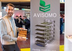 Endre Harnes liet zijn wafelijzer deze keer thuis en bracht een beroemde Noorse gebäck mee. Avisomo had een stand in de Innovations Award hal omdat hun modulaire landbouwoplossing dit jaar werd bekroond.