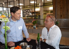 Marco Vijverberg (AAB) en Cor Pellikaan (Pellikaan Gewassystemen) praten nog even na.