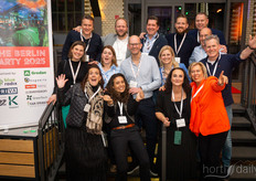 Berlijn Party time! Het evenement wordt georganiseerd door Blue Radix, Grodan, Van Dijk Heating, Priva, Bogaerts, Enza Zaden, Koppert, Van Iperen & GreenTech, en wordt gehost door Jochem Wolthuis.