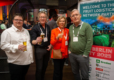 Isaak Fast, Pieter van Dijk, Remko Hill (Ontario Plants Propagation) en Clarinda Gros (Ludvig Svensson)