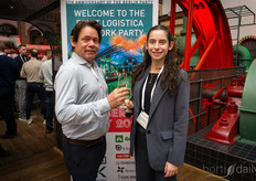 Benjamin Vermeer, Roos Vermeer, Growhub International