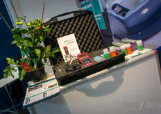 De producten van Step Systems werden tentoongesteld terwijl het team in vergadering was