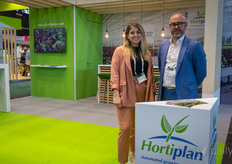 Luca Gotzy en Emanuel Marreel, Hortiplan. Naast hun informatie over sla op goten kunnen ze nu ook meer vertellen over spinazie op goten.