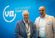 Aad Verbakel, een van de oprichters van VB, en zijn zoon Edward Verbakel, CEO van VB