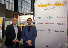 Op de stand van British Columbia waren verschillende BC bedrijven aanwezig, waaronder Argus Controls. Op de foto oJoe Shuker & Kevin Meier.