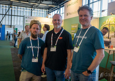 Jonathan Bos (Village Farms) bezoekt Tom De Vreugd & Dirk Jan Mulder (Growficient)