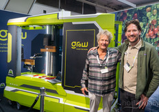 OK we zullen eerlijk zijn - binnen een paar minuten vond Boy de Nijs Gills verkooppraatje niet leuk en besloot hij hem weer te vervangen om de GRoW oogstrobot te promoten.