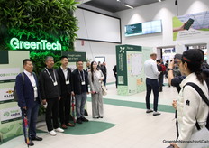 Fotomoment voor enkele van de vele internationale bezoekers.