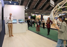 Martijn van Mechelen (Priva) geeft een presentatie