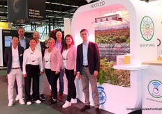 Hortilux van links naar rechts: Lawrence Kemerink, Kurt Zwemstra, Olga Danilova, Paul van der Valk, Vera Bouklakova, Henk Vollebregt, Isabelle Endhoven-Garcia en Cees-Jan van den Dool.