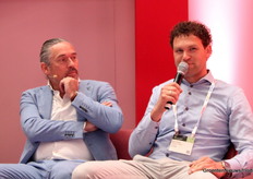 Simon Meijer (CE-Line) en Koen Kreling (Kreling Chrysanten)