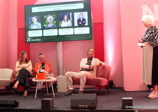 Quirine de Weerd (Lidl), Elise Wieringa (Intratuin), Ton van Mil (Royal Brinkman) en Annie van de Riet (AVAG) in gesprek over een transitie in gewasbescherming en de rol van retailers daarin.