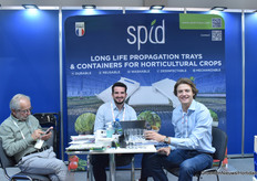 Het team van (SpidTrays)