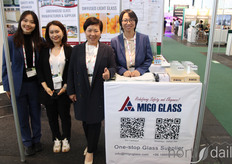 Kathye Tian, Anna Gong, Tracy Yu, Jenny Peng (Qingdao Migo Glass)