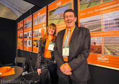 Rob Alleblas van KGP met collega. Dat oranje valt lekker op.