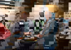 Ton Habraken (Ludvig Svensson) kreeg bezoek van Pascal van Oers (VEK Adviesgroep).