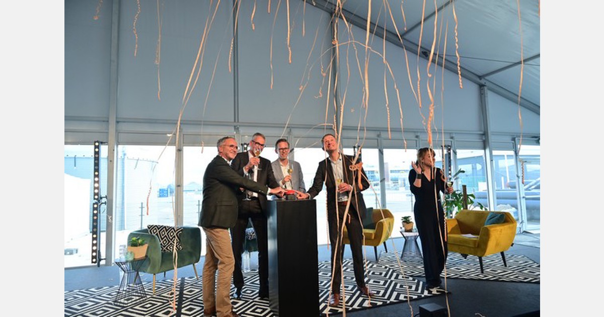 Zicht op herstart Trias Westland tijdens symbolische ingebruikname