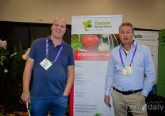 Marc van Gennip (Genson Quality Plants Canada) en Frits van Duijn (Van Tuijl). Genson Quality Plants Canada is een jonge speler op de markt: https://www.groentennieuws.nl/article/9404290/genson-gaat-aardbeienplanten-telen-in-canada/