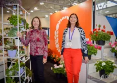Diane Surret en Heather VonAllmen (Dümmen Orange) voor de herkenbare kleuren van het grote sierteeltveredelingsbedrijf.