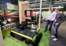 De Xenion robot van Octiva (opgericht door Priva en Octinion). Xenion is een modulair platform waarmee verschillende agrarische problemen kunnen worden opgelost. 