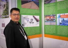 HortiGreen levert apparatuur en materialen aan de Chinese en internationale markt voor de kassenbouw. Li Jun staat op de foto. 
